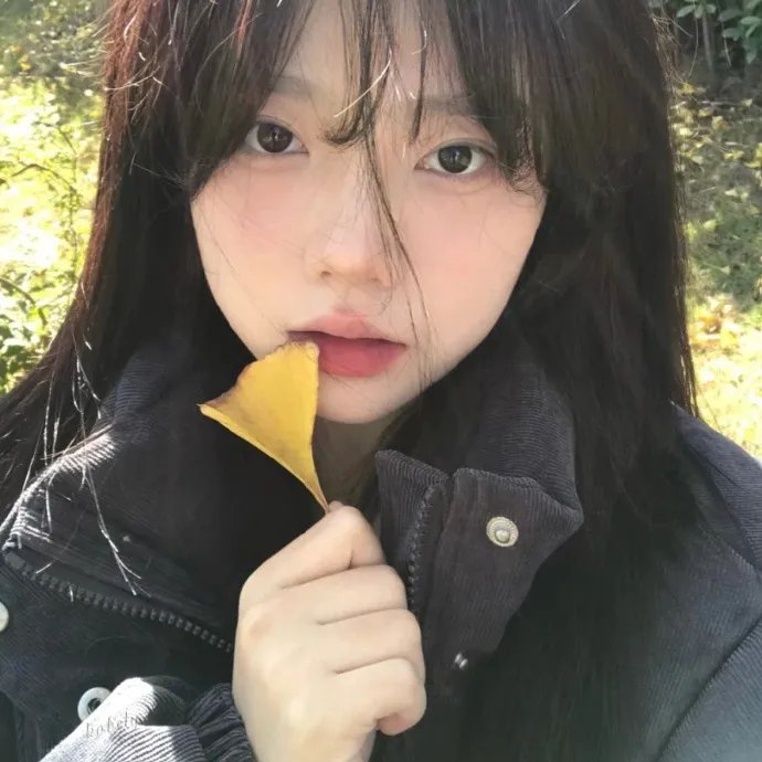 两个独立包装的女人